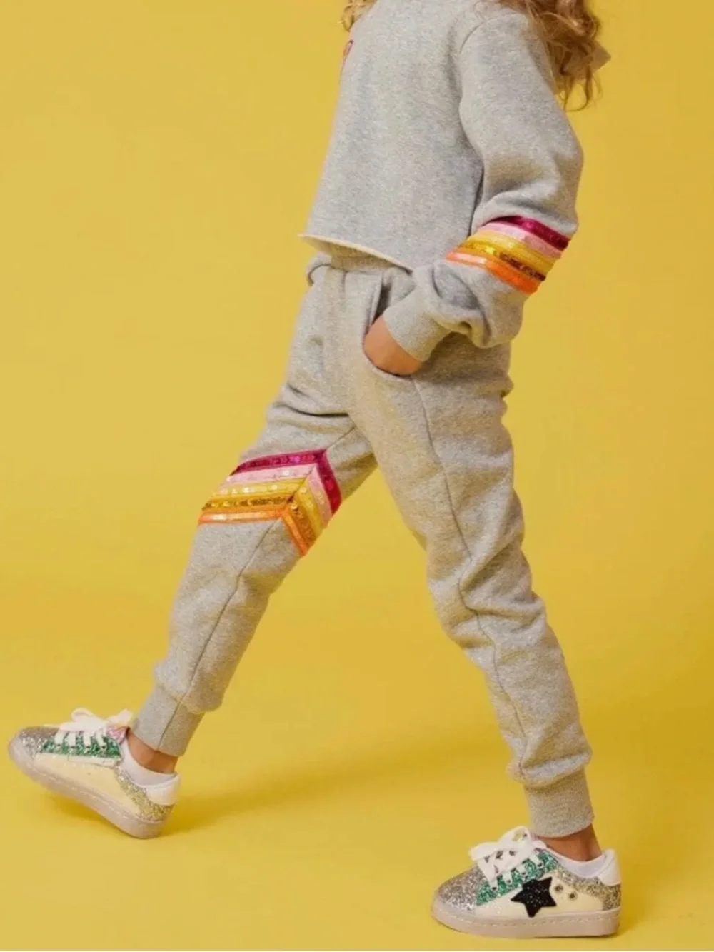 Lola + The Boys Wonder Woman Grey Sequin Jogger Pant Size 6
